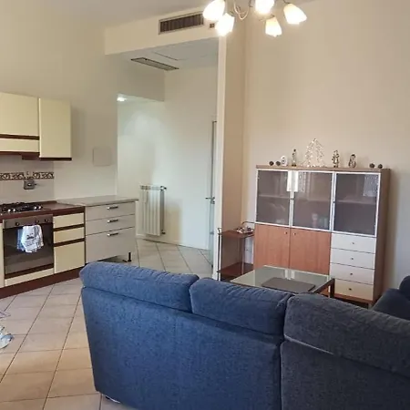 Miramare Imperatrice House 公寓 圣雷默